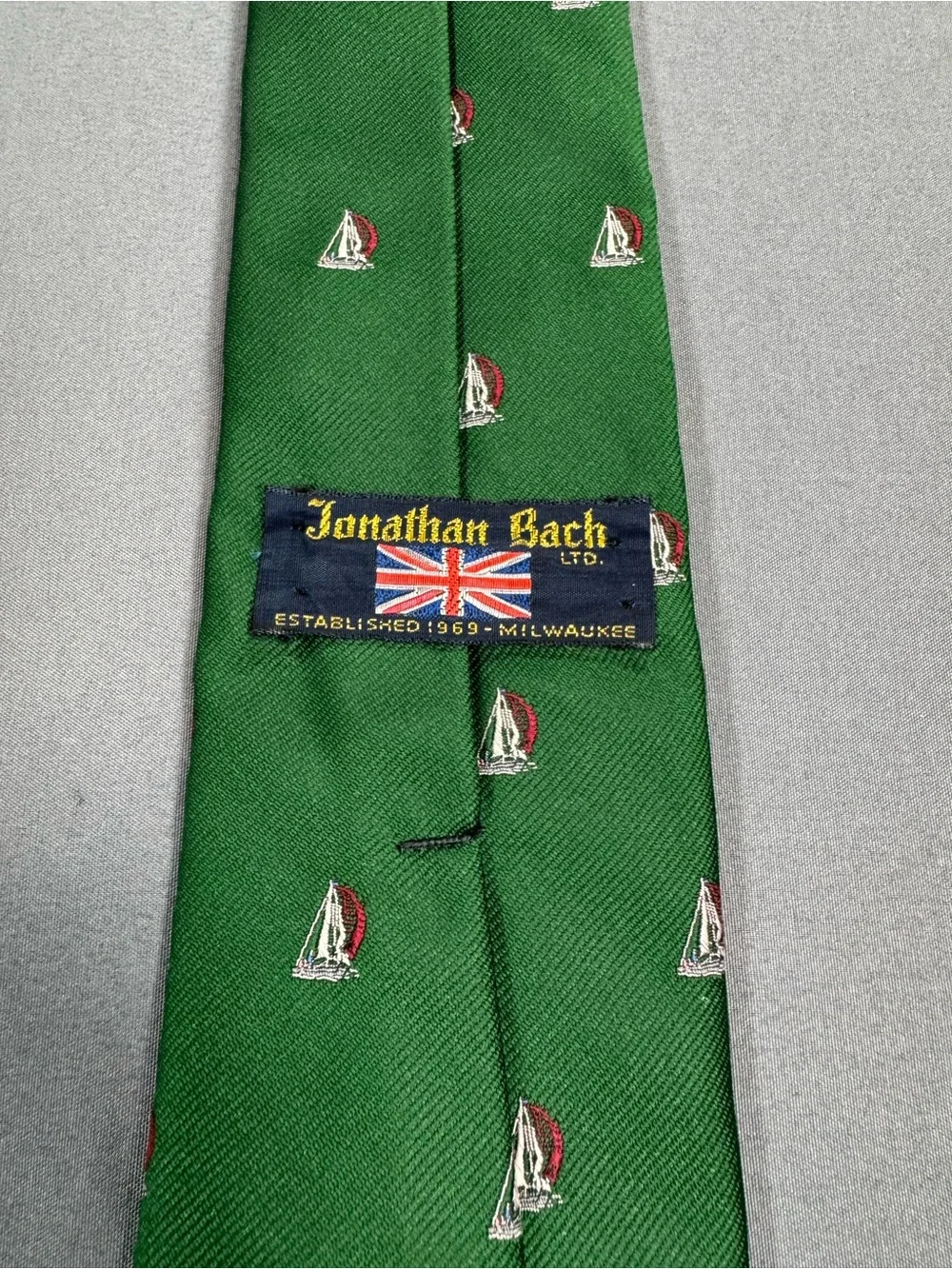 Vintage Jonathan Bach 100% Silk Green Tie With Sailboats
